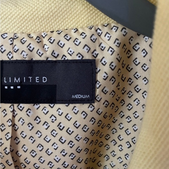 Blazer / Pale yellow blazer jacket The Limited size med - Picture 9 of 13